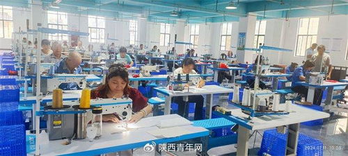 陜亮家園服裝廠暨商洛學院國力集團博士專家工作站正式揭牌，艾森絲服飾開啟產教融合新篇章